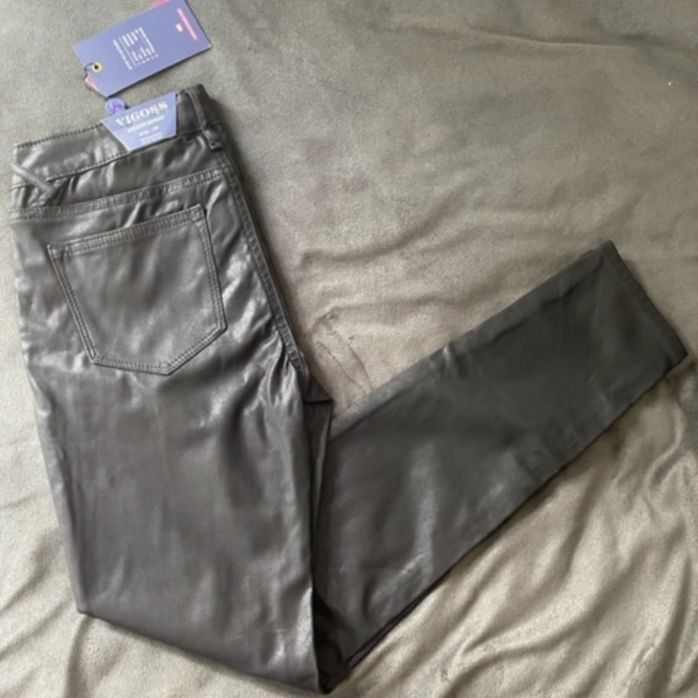 Vigoss Skinny coated jeans (BNWT)